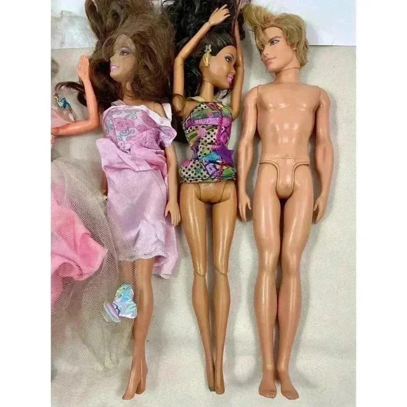 Lot of 5 Barbie Ken Dolls And My Little Pony Mattel Modern VTG - Rough Condition - Picture 11 of 11